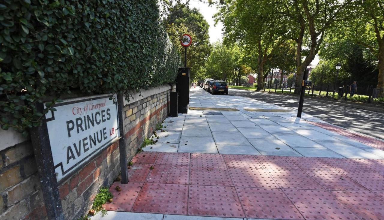 Adeamstays Provides Beautiful Centrally Located 1 And 2 Bed Apartments On Liverpools Boulevard Eksteriør billede
