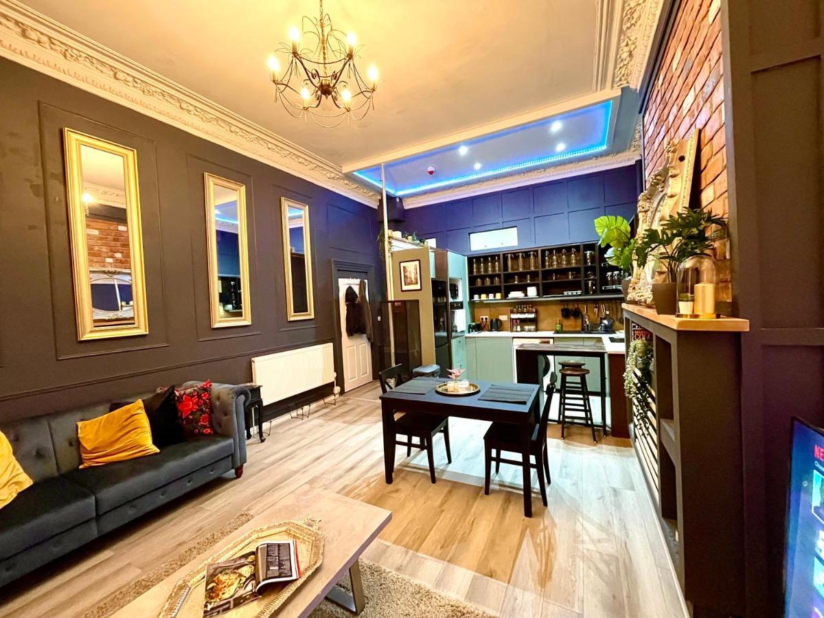 Adeamstays Provides Beautiful Centrally Located 1 And 2 Bed Apartments On Liverpools Boulevard Eksteriør billede