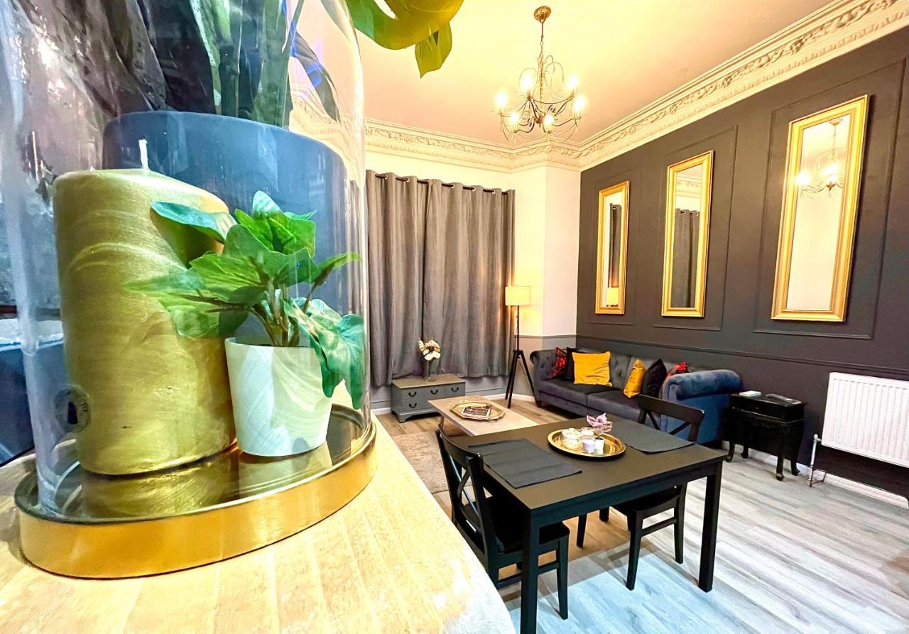 Adeamstays Provides Beautiful Centrally Located 1 And 2 Bed Apartments On Liverpools Boulevard Eksteriør billede