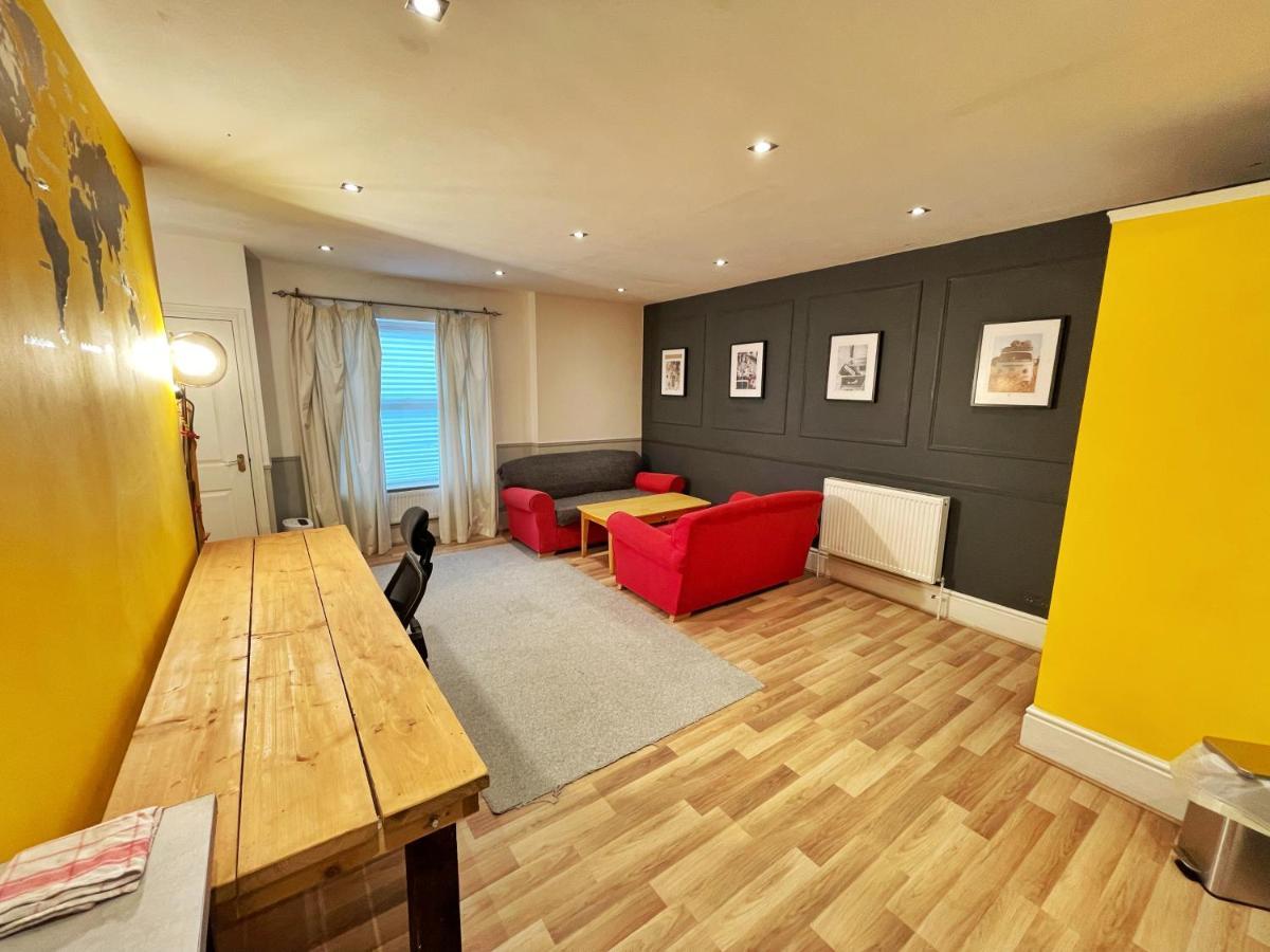 Adeamstays Provides Beautiful Centrally Located 1 And 2 Bed Apartments On Liverpools Boulevard Eksteriør billede